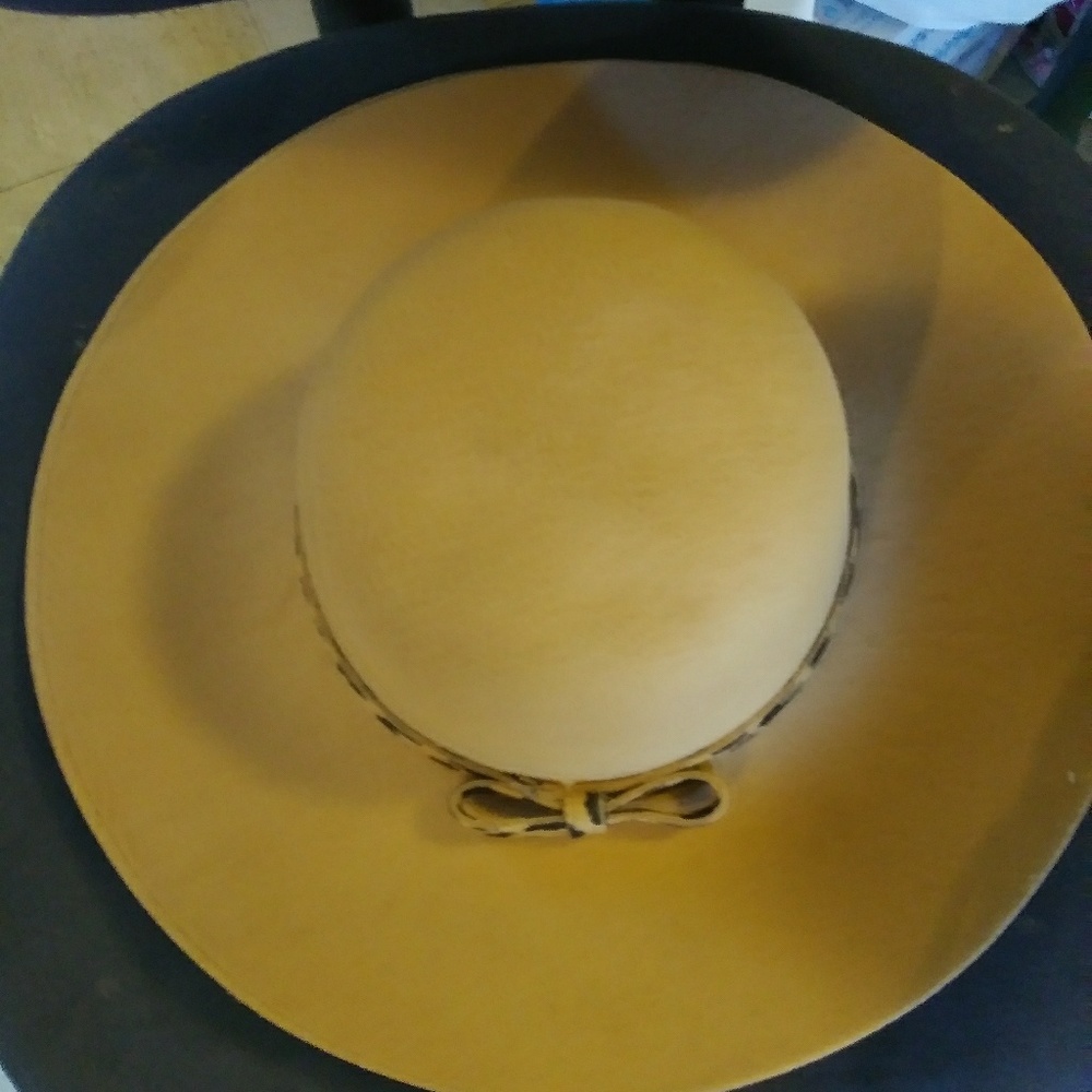 HAT - Picture 1 of 3